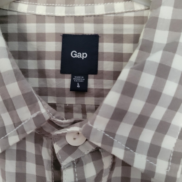 Mens Gap checked short sleeve button down shirt - Picture 3 of 3